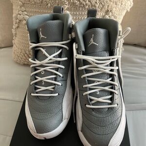 Jordan Air Jordan 12 Retro (GS) Stealth and White